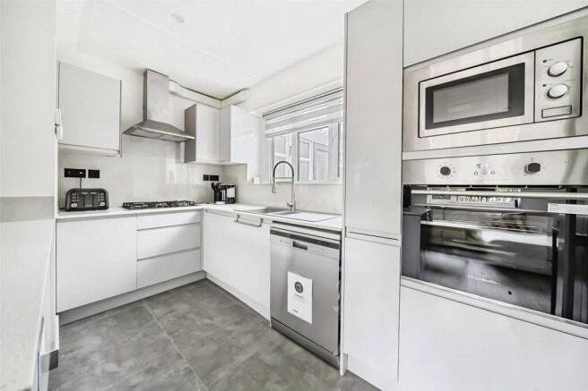 Property photo 3 of 14 Kitchen