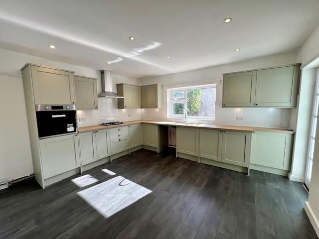 Property photo 3 of 25 Kitchen x 2.Jpg