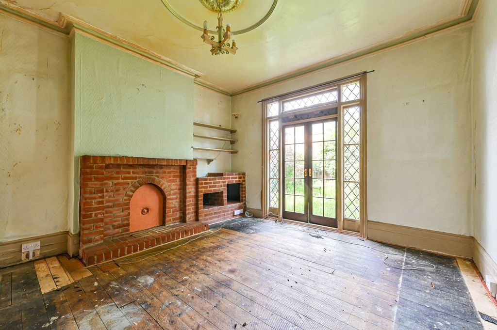 Property photo 3 of 13