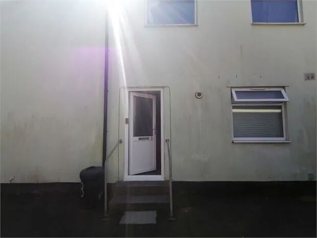 Property photo 2 of 6 Flat Entrance