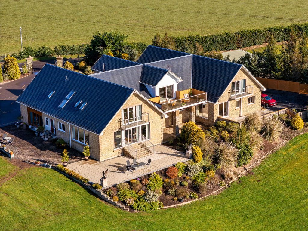 Property photo 1 of 37 Arial
