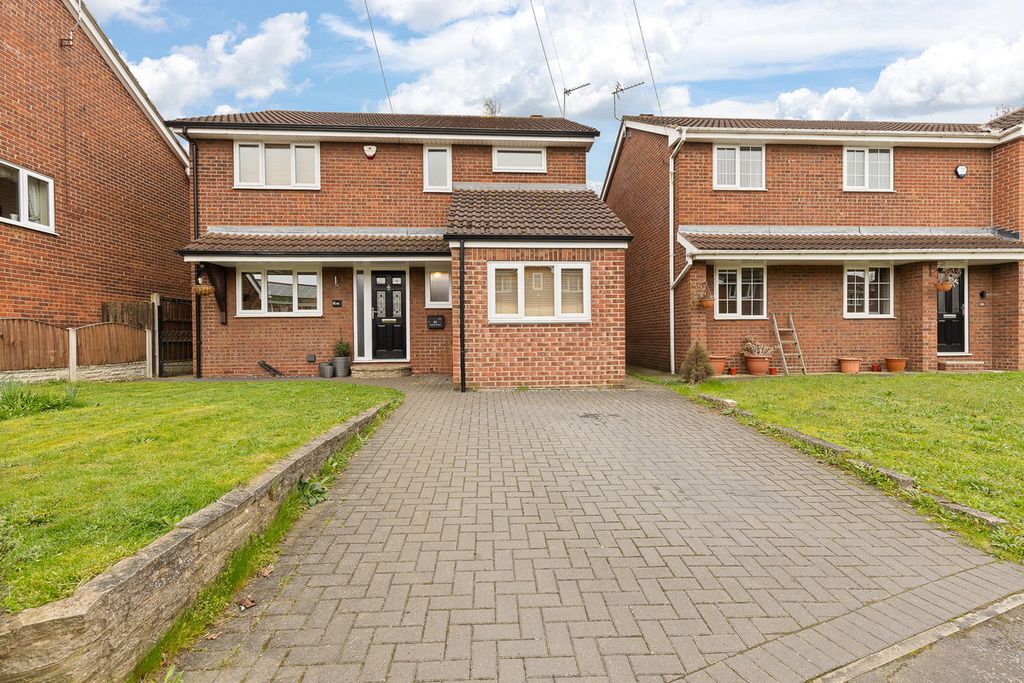 Property photo 2 of 16