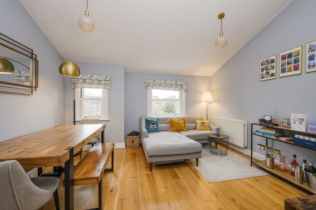 Property photo 2 of 7 Picture No. 10