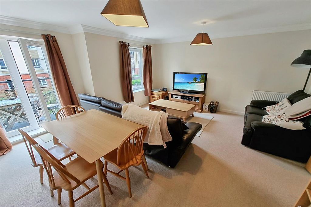 Property photo 2 of 11 Reception Room