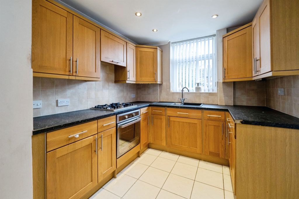 Property photo 3 of 18