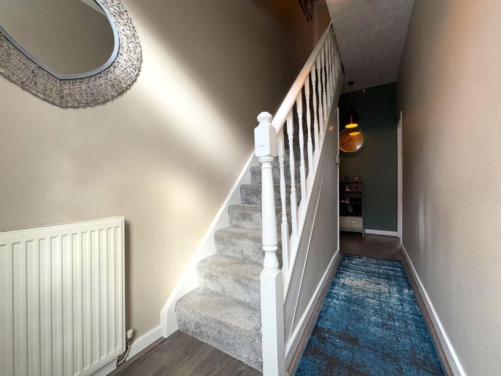 Property photo 2 of 20 Hall