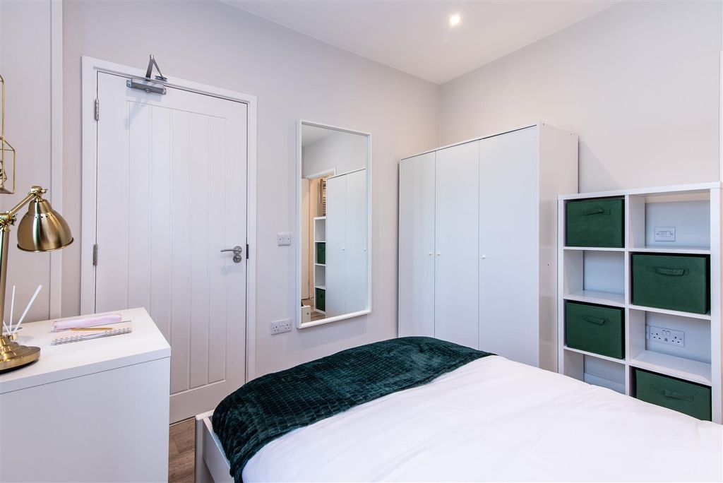 Property photo 3 of 21 16 The Nook-Hi-56.Jpg