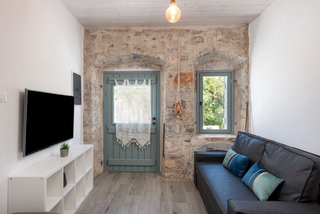 Property photo 3 of 28