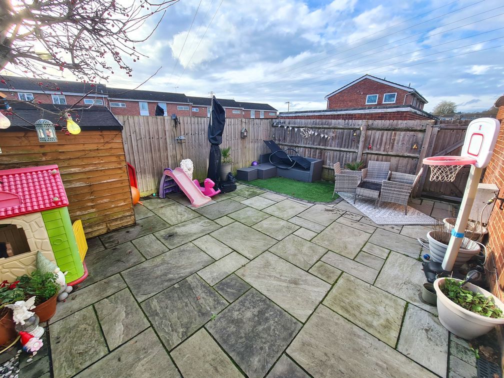 Property photo 2 of 10