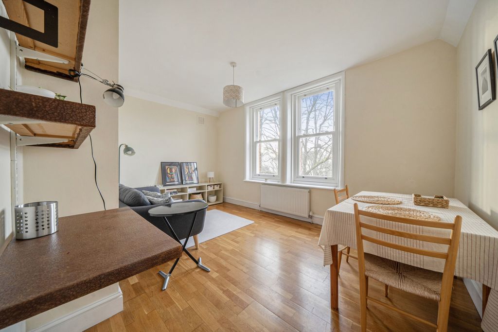 Property photo 2 of 14 1424768-11-69Af0F...