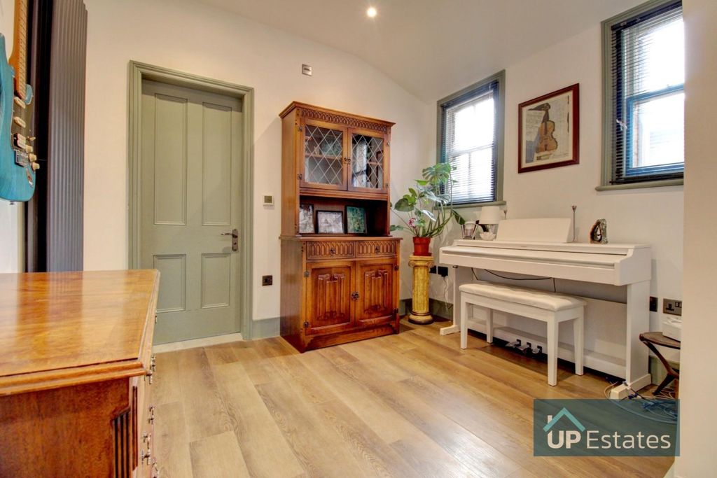 Additional image 26 of 4 bed town house for saleAbingdon House, Grove Street, Leamington Spa CV32
