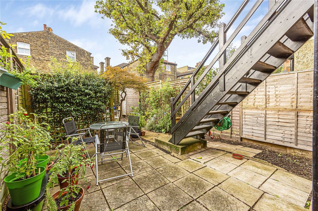 Property photo 2 of 12 Picture No. 13