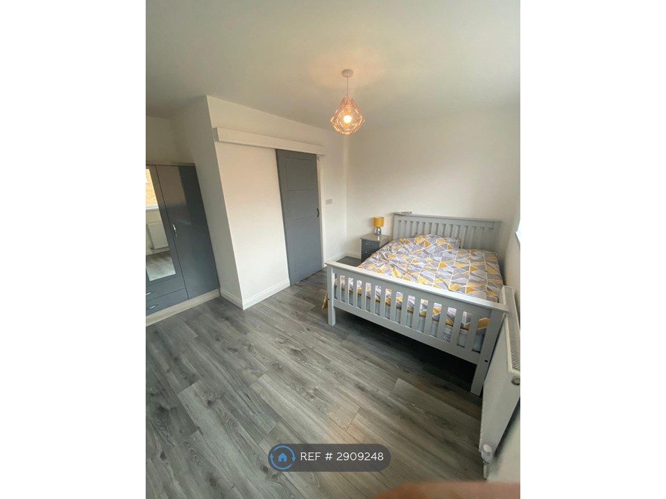 Property photo 1 of 1