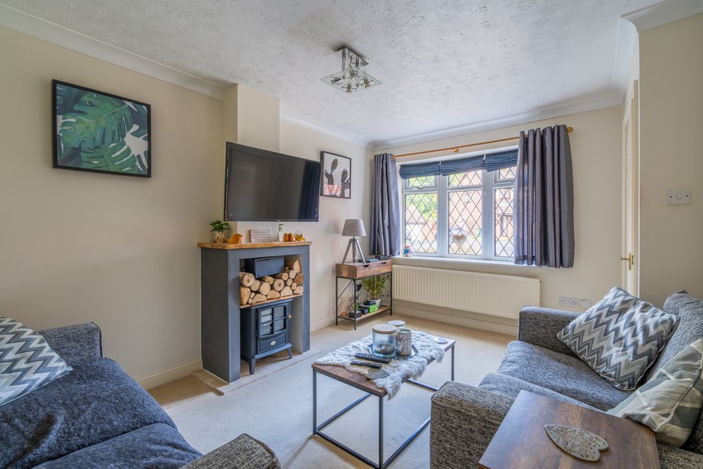 Property photo 3 of 13