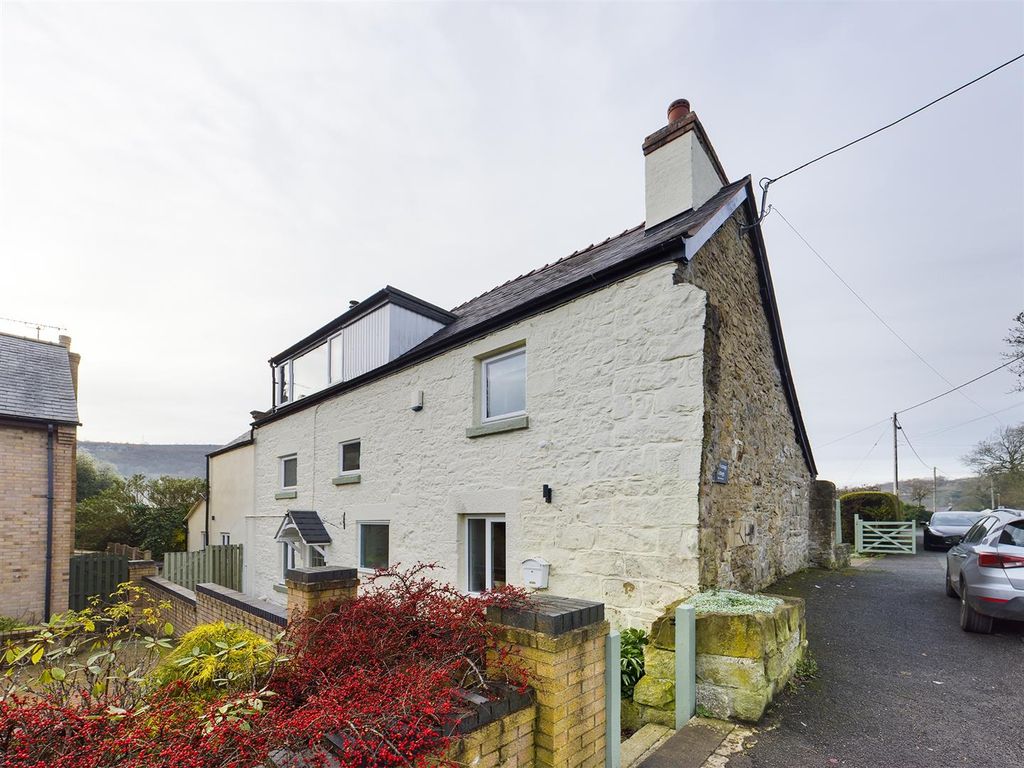 Property photo 1 of 32 Cam00419P1-Pr0278-Still05.Jpg