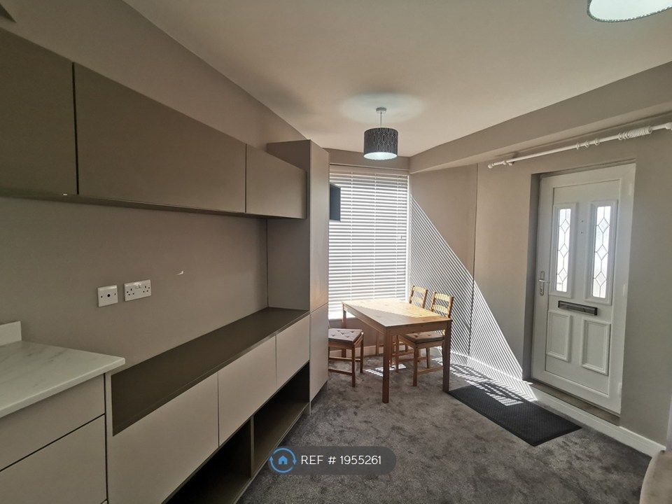 Property photo 1 of 10 Living Area And Front Door