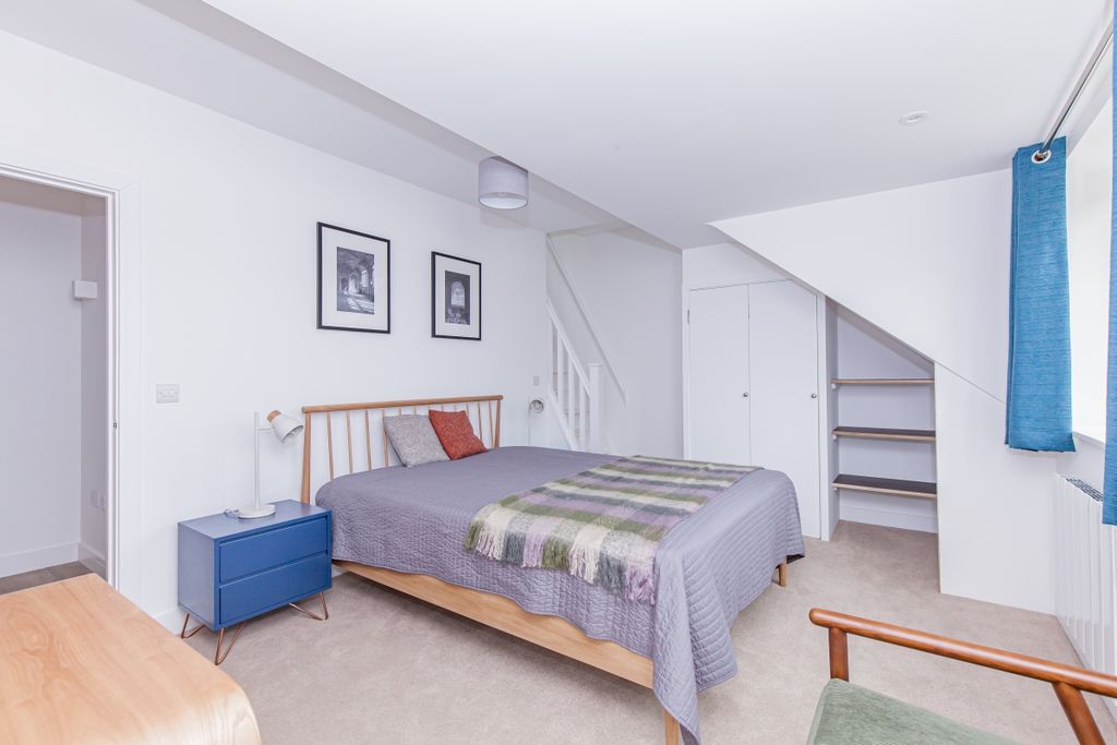 Property photo 2 of 9 160255