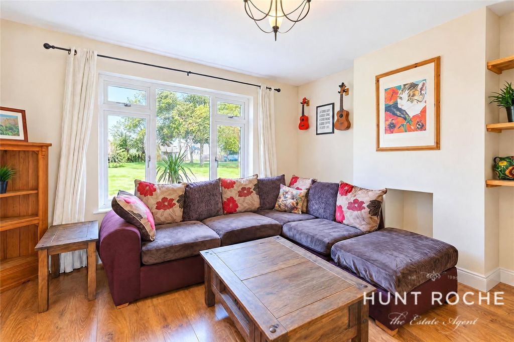 Property photo 2 of 31 Picture No. 04