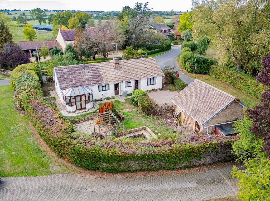 Property photo 2 of 49 5235754