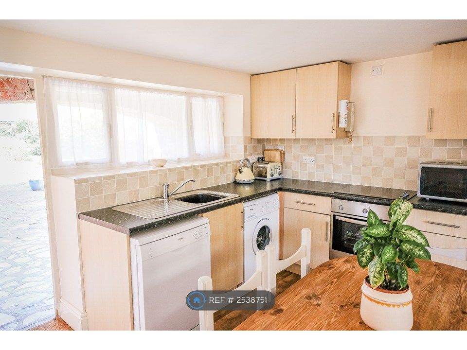 Property photo 3 of 7