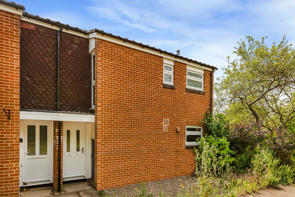 Property photo 1 of 12 Front External