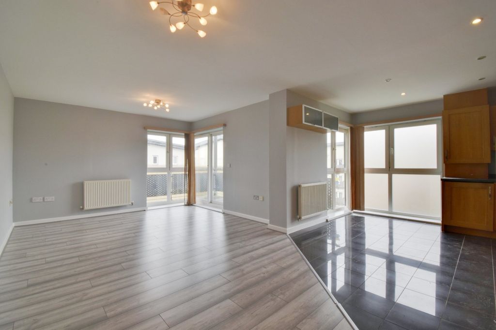 Property photo 2 of 14 Picture No. 22