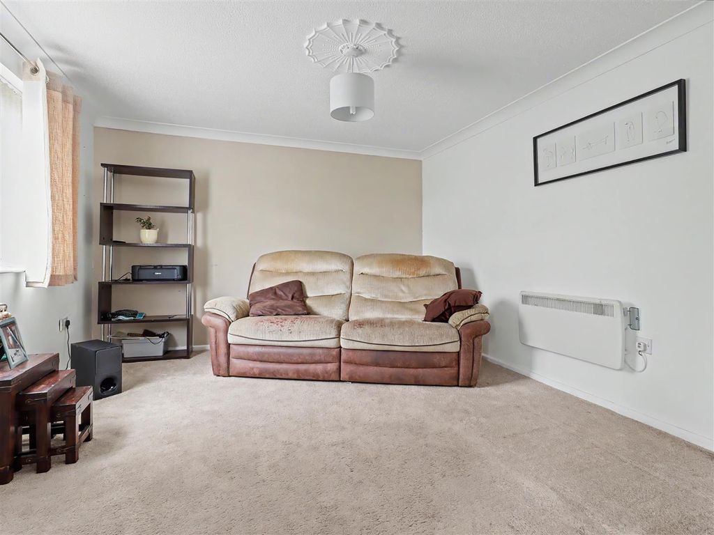 Property photo 3 of 12 Sitting Room