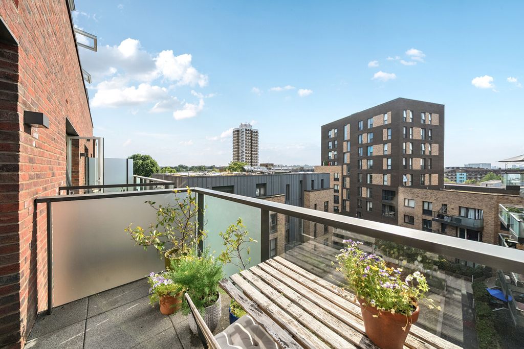 Property photo 2 of 20 1493042-17-6A511c...