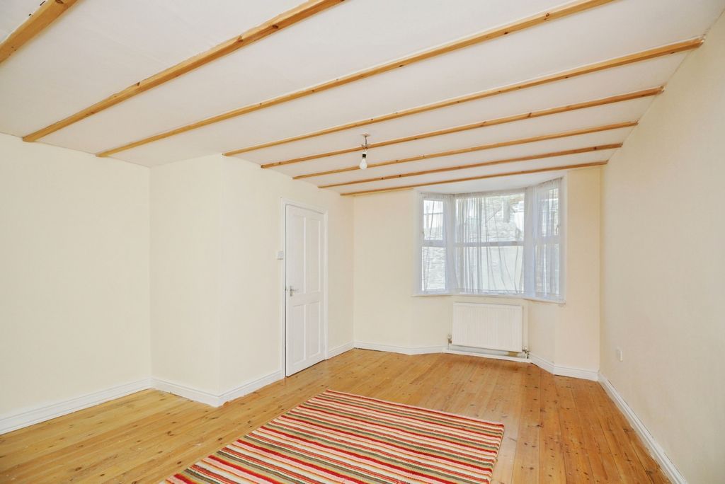 Property photo 2 of 18 Pbox-Img.Jpg