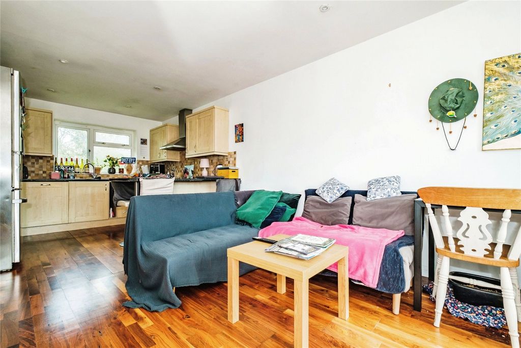 Property photo 1 of 8 Picture No. 03