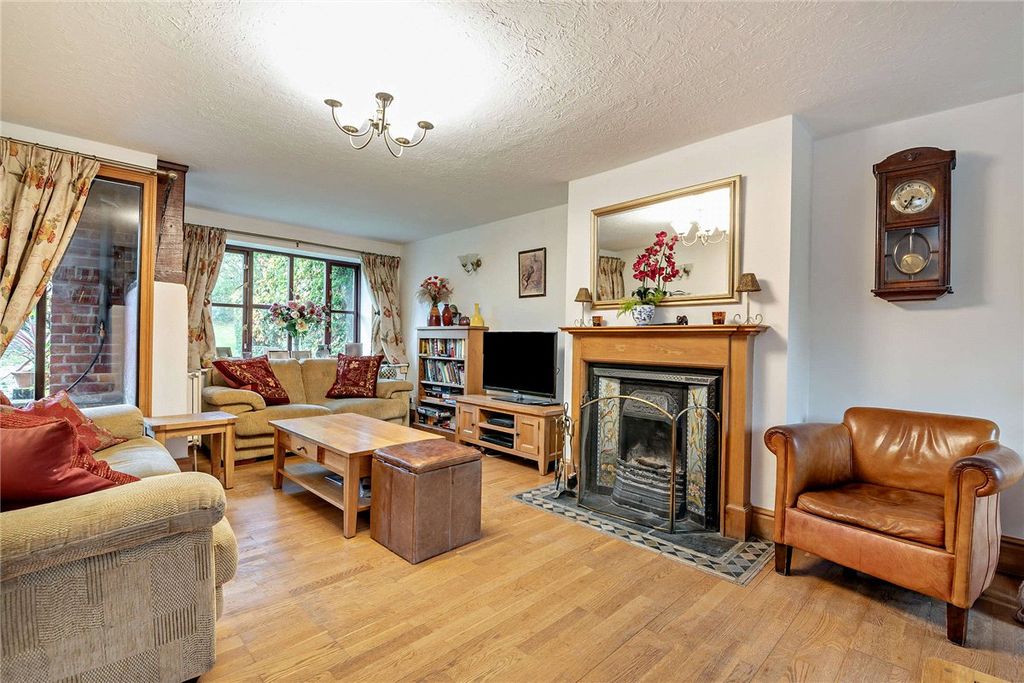 Property photo 2 of 24 Picture No. 19