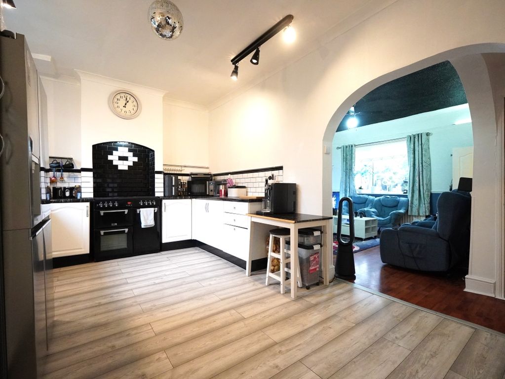 Property photo 3 of 24