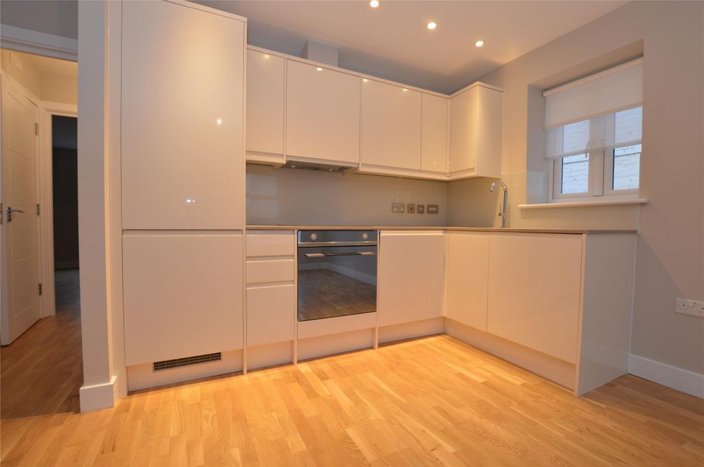 Property photo 1 of 10 Kitchen Area