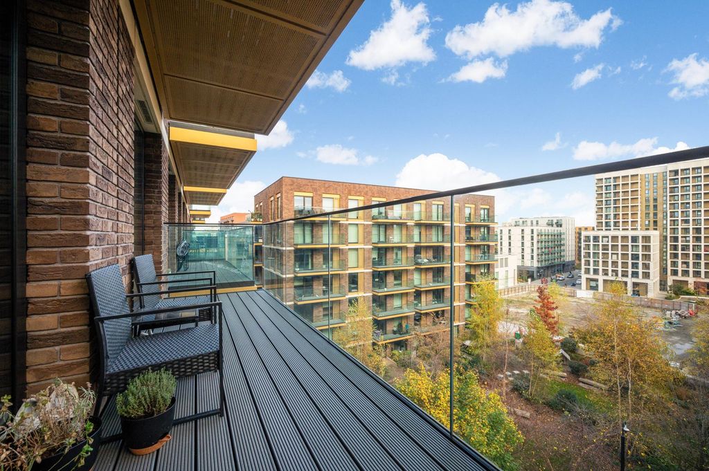 Property photo 3 of 9