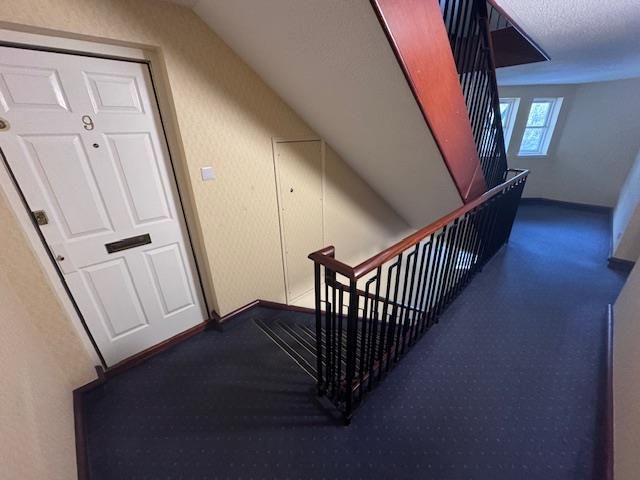 Property photo 3 of 25