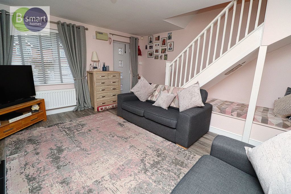 Property photo 3 of 15 Img_1238