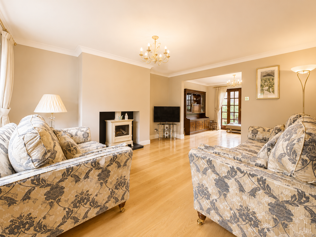 Property photo 3 of 24 BAE44F87-5034-45Cb-9C74-950051198CE2