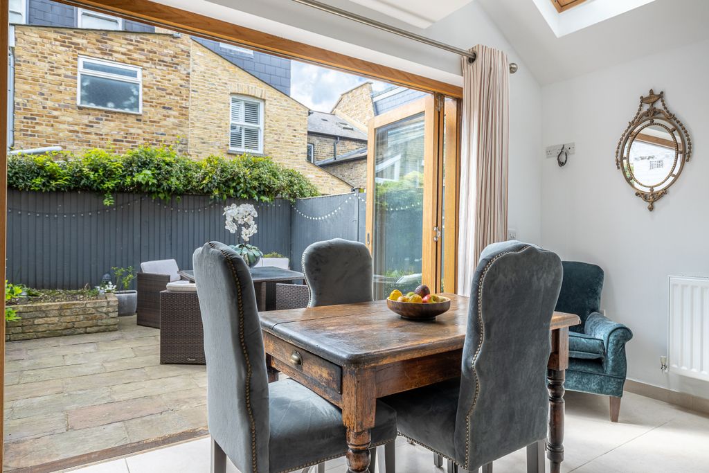 Property photo 3 of 27 Picture 3