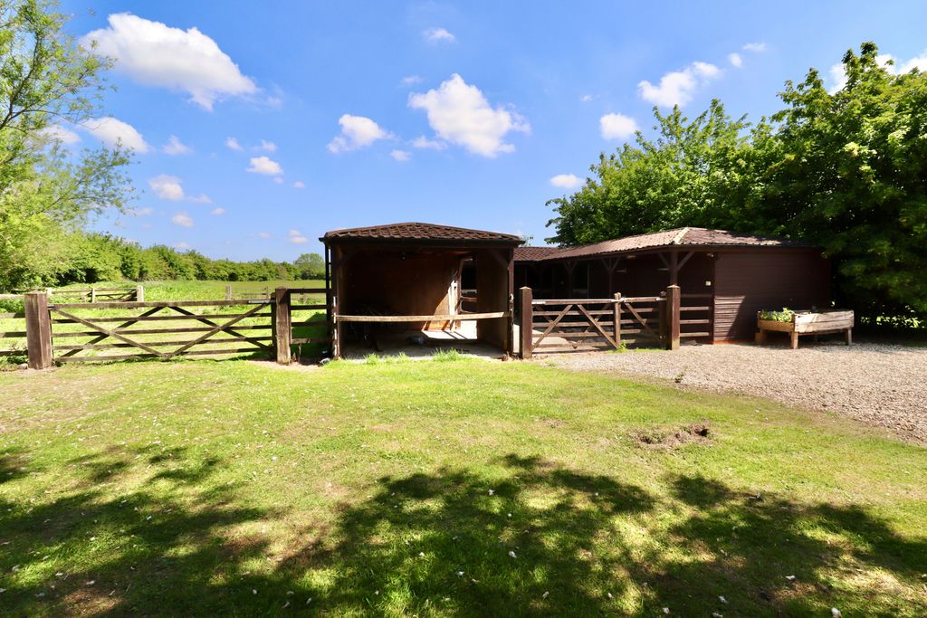 Property photo 3 of 46 (15)