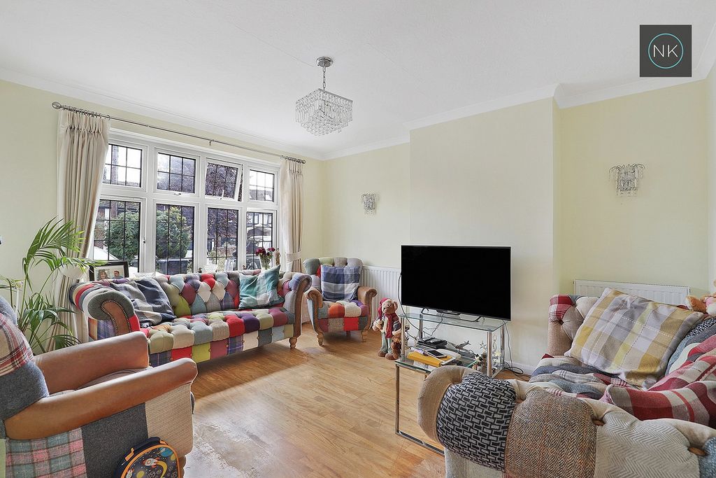 Property photo 2 of 29 4410813
