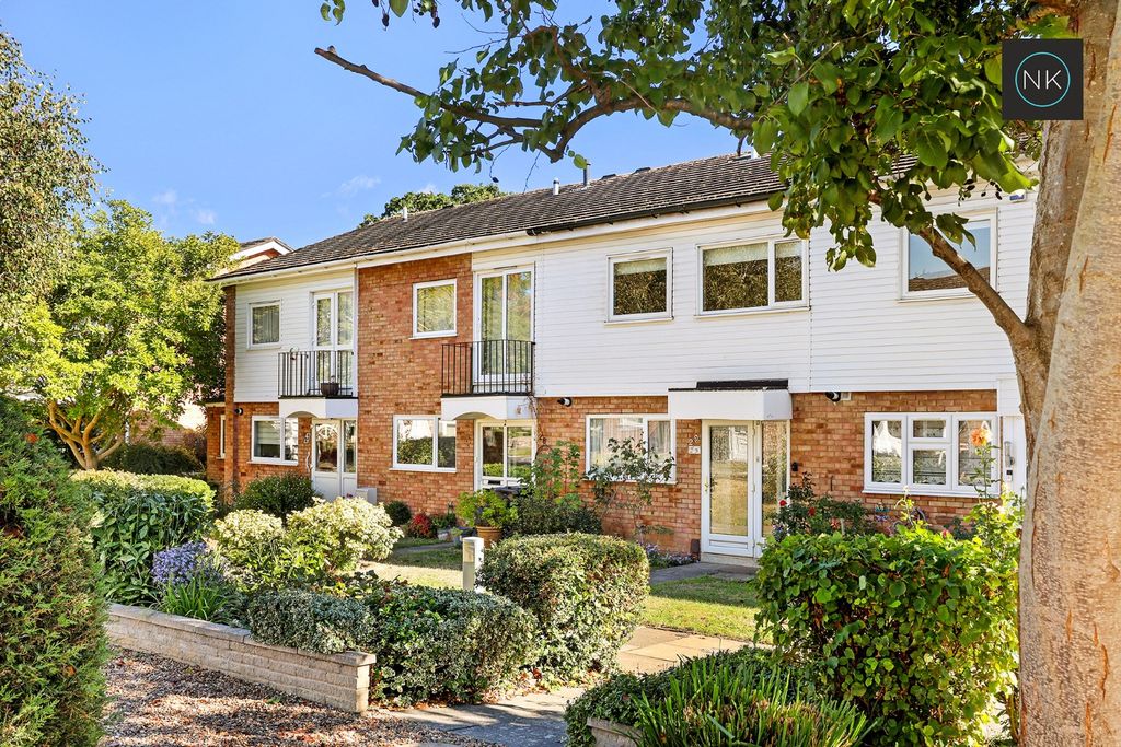 Property photo 1 of 28 5696221