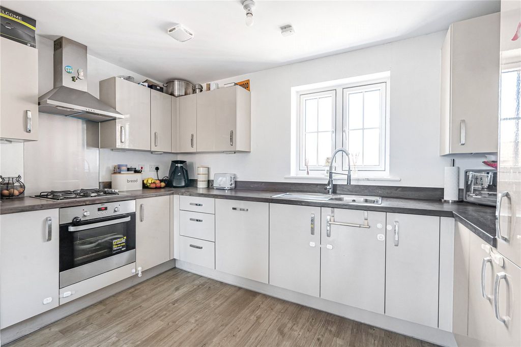Property photo 2 of 13 Picture No. 05