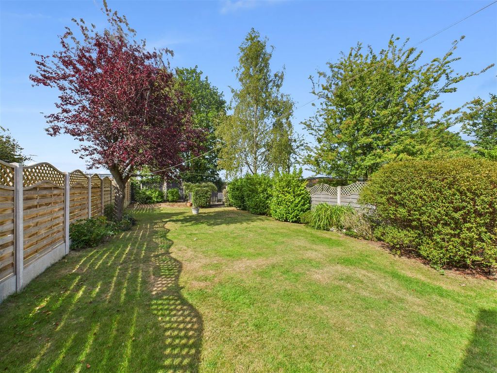 Property photo 2 of 21 Outside