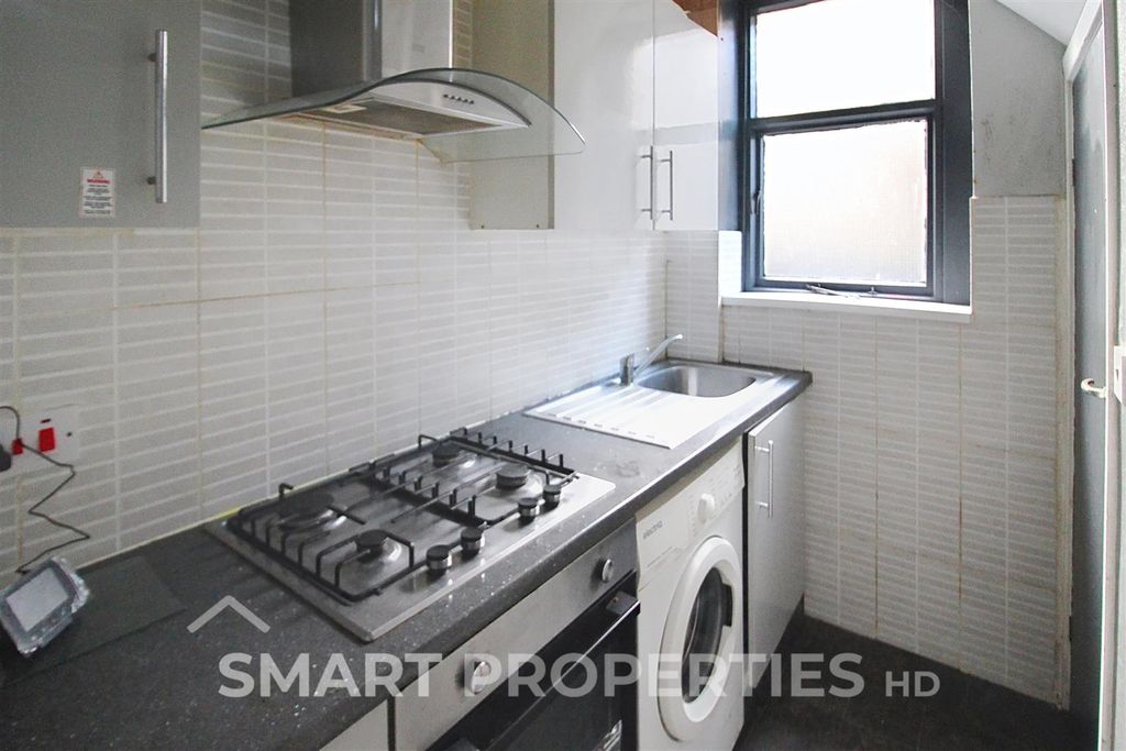 Property photo 3 of 5 22-Springdale_00005.Jpg