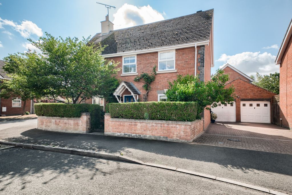 Property photo 1 of 18 Xh2A7896-Hdr(3)