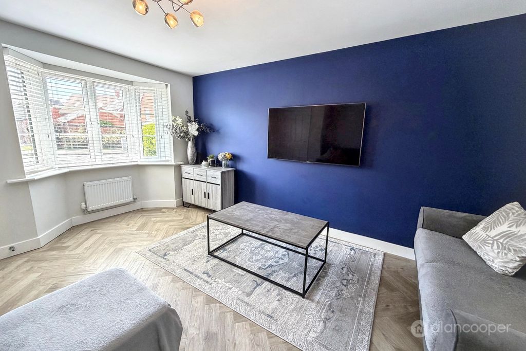 Property photo 2 of 16 5143273