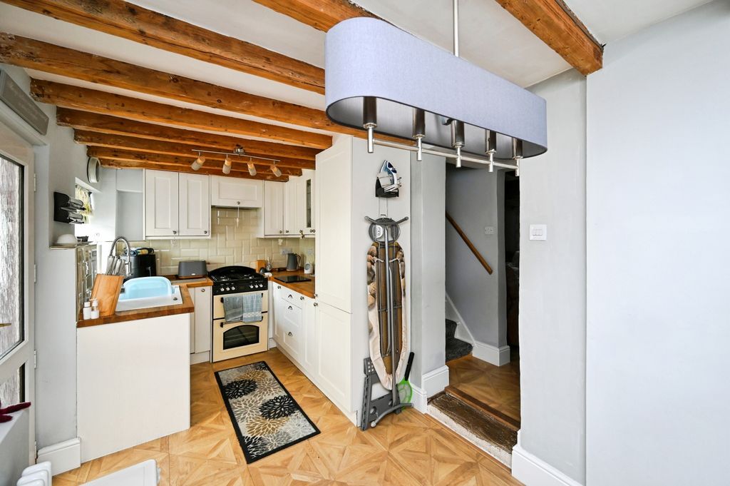 Property photo 3 of 15 Kitchen
