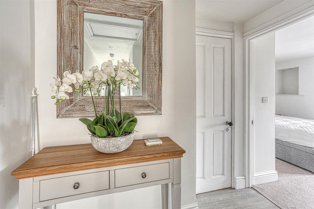 Property photo 2 of 10 316A2554_Hdr.Jpg