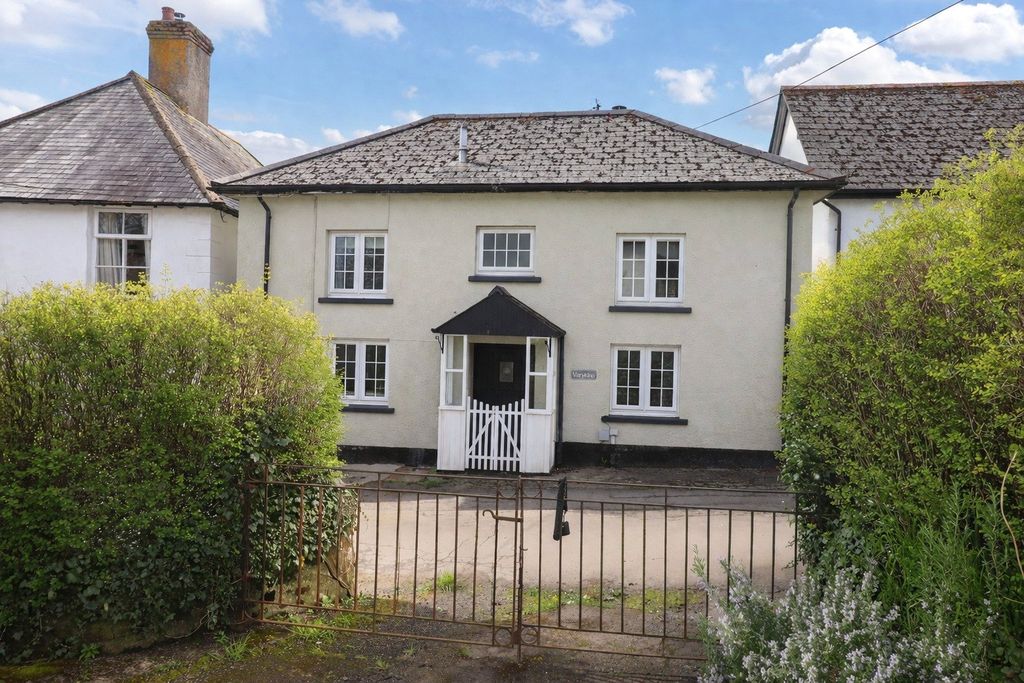 Property photo 1 of 13 1 - Picture No. 01