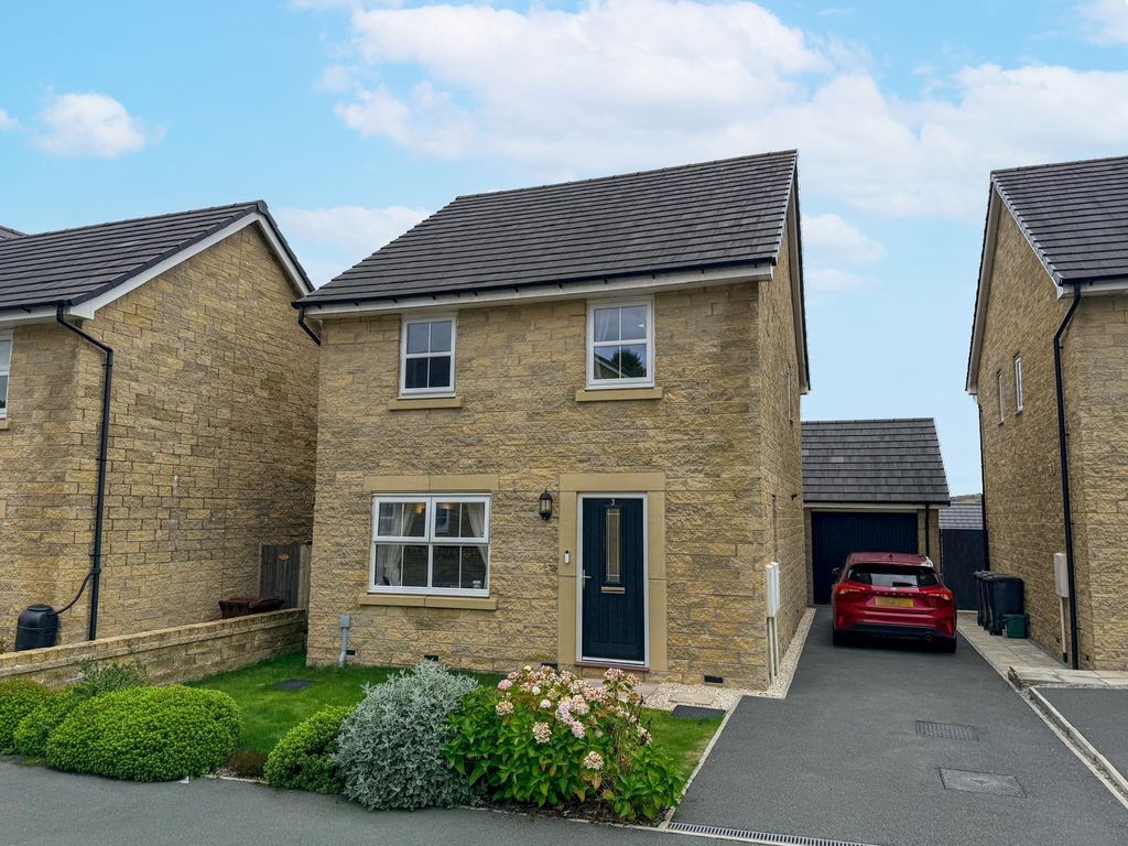 Property photo 1 of 21 3 Bee Low Road IX